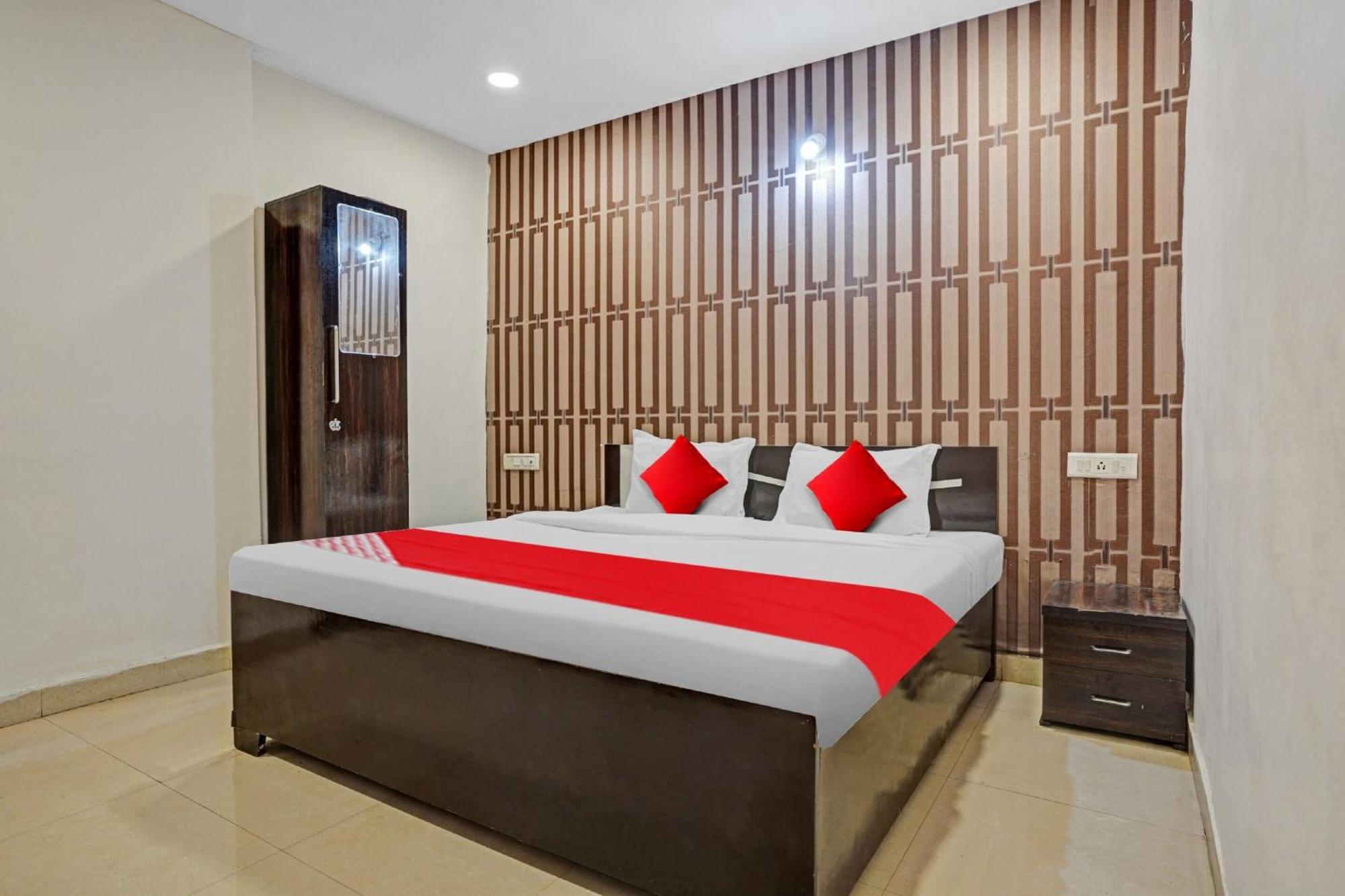 Hotel O Flagship Hotel Gulmohar Inn Bhopal Exterior photo